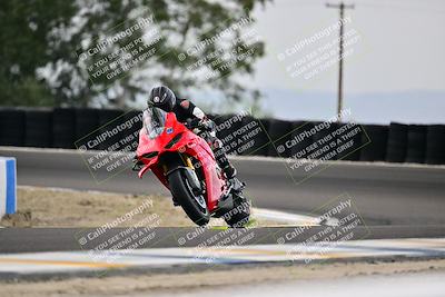 media/Apr-18-2025-TrackDaz (Fri) [[45f5874c44]]/B Group/Session 4 (Turn 6 - Outside)/